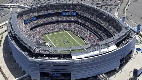 孙颖莎暂停时刻引热议：求表扬成焦点，笑谈间尽显个性！